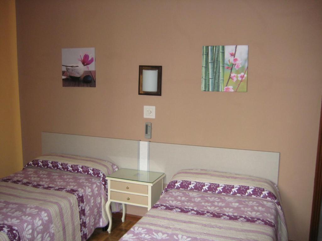 Hostal La Selecta Madrid Bilik gambar