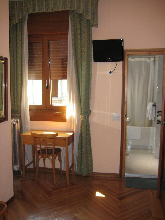 Hostal La Selecta Madrid Bilik gambar