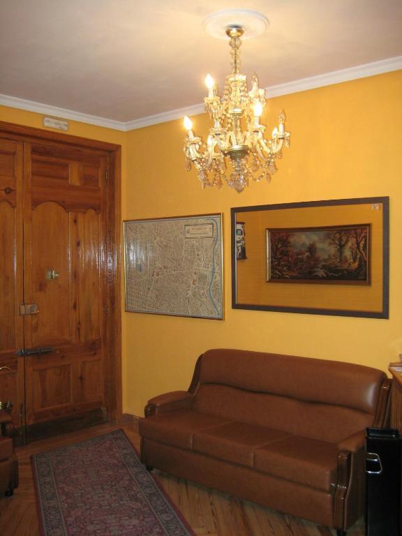 Hostal La Selecta Madrid Luaran gambar